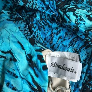 Miraclesuit‎ Love Knot Tankini Swimsuit Top Blue Women’s Size 14